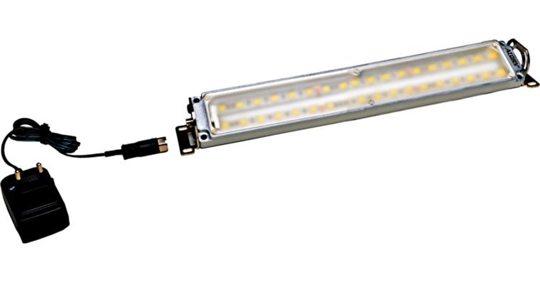 1003500301 Světelná lišta LED, 24 V, 14,4 W, vč. mag. základny a šroubových svorek