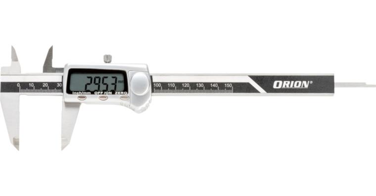 1095009422 Digitální posuvná měřítka, 150 mm, 0,01 mm, kovové tělo, v pouzdru