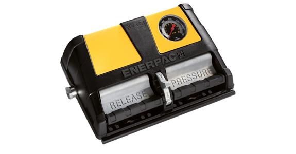 Air-operated hydraulic pump XA11G with pressure gauge, usable oil volume 1 l