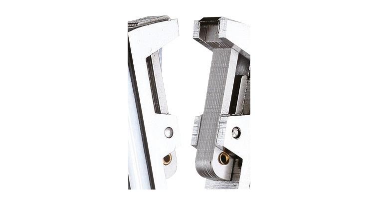 1001104914 Spare pair of blades 5709580